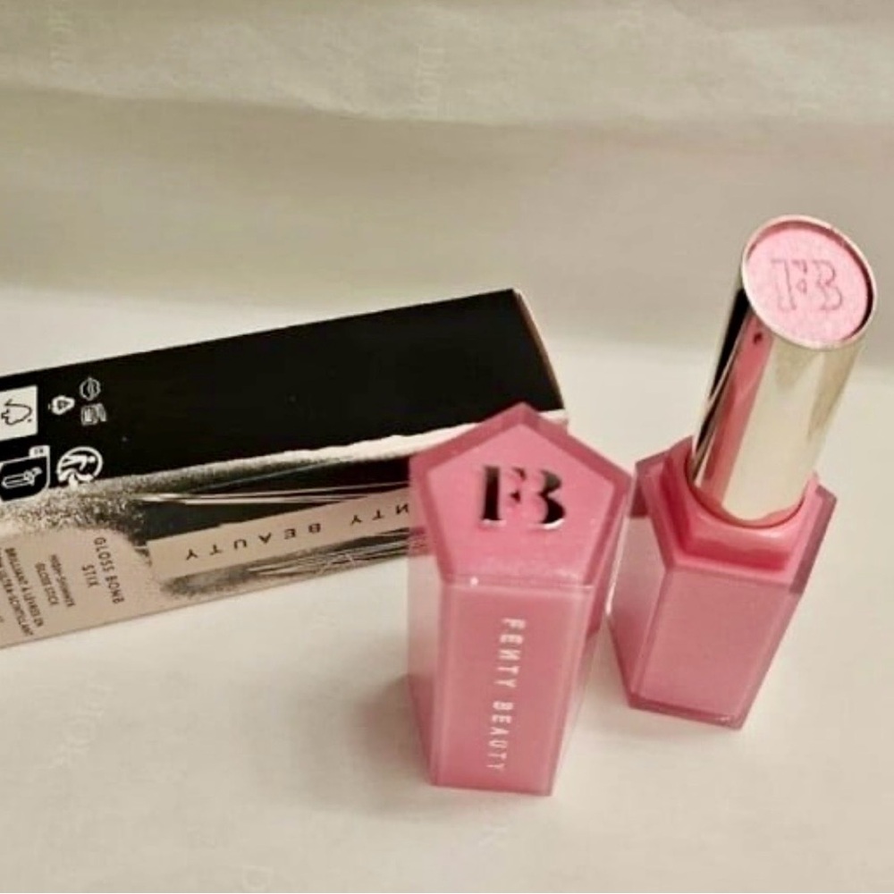 Fenty beauty gloss bomb